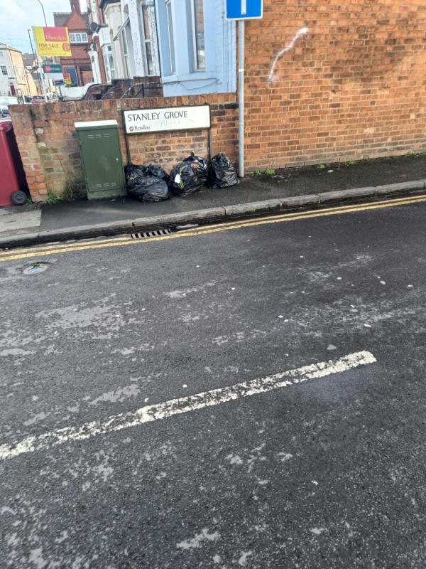 Flytipped rubbish -Flat 1, 17 George Street, Reading, RG1 7NP
