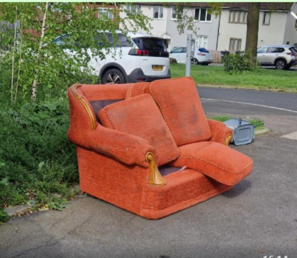 2 seater sofa dumped in the middle of the road! we moved it to pavement so that vehicles could pass-39 Ilfracombe Road, Bromley, BR1 5HB