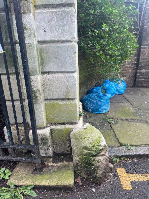 Please clear all Sweepers bags. 
Reported by Manor House Library-33 Old Road, London, SE13 5SU