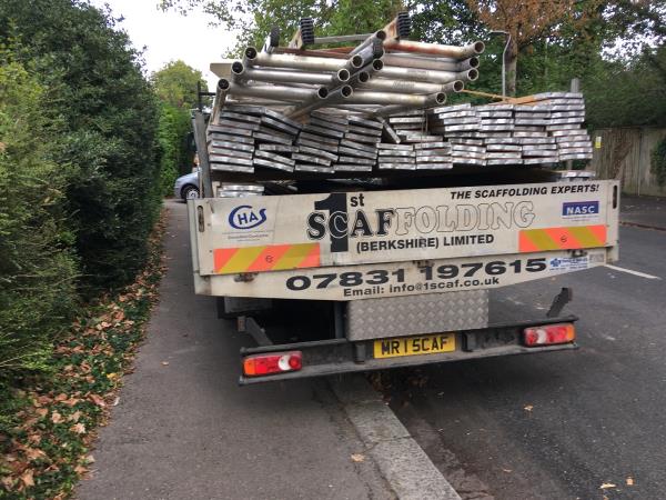 Yet again, same scaffolding company dumping its lorries in Westcote Road, blocking the pavement -28 Westcote Road, Reading, RG30 2DE