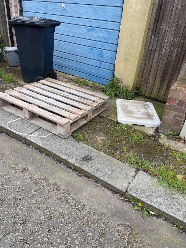 Fly tipping -24 Littlewood, Hither Green, London, SE13 6SD