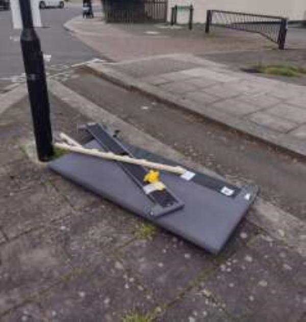 Please clear A Bed Head
Reported via Fix My Street-18 Stanstead Road, Catford, London, SE23 1BW