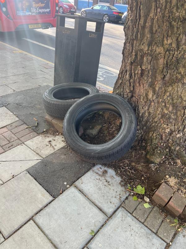 Flytipping auto tyres-Flat First Floor, 561 Romford Road, Forest Gate, London, E7 8AE