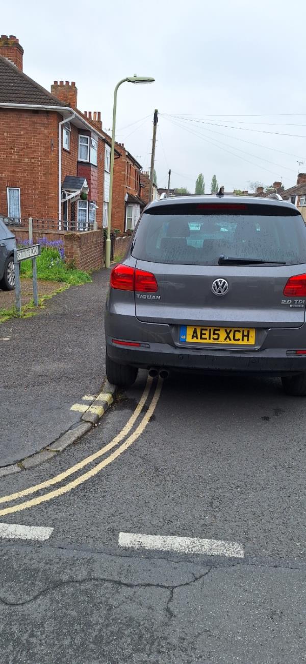 Obstruction on corner of Institute Road and Newport Road parked on double yellow lines and no waiting kerb marks -117 Newport Road, Aldershot, GU12 4PY