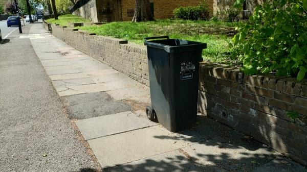 Abandoned bin being used as drinkers bin.-18 Perry Hill, London, SE6 4DU