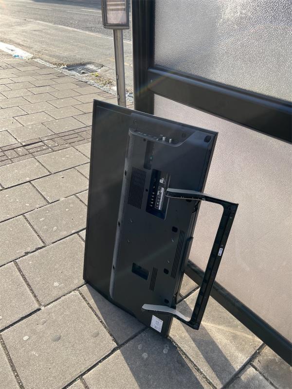 Flytipping television-381 Romford Road, Forest Gate, London, E7 8AB