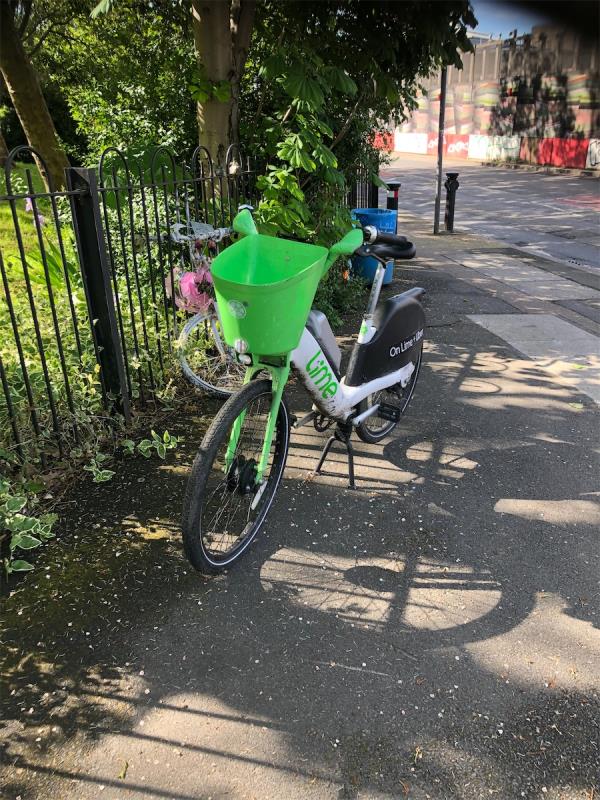 Deptford Church Street junction of Bronze Street. Please cllear an abandoned lime bike-St Paul's Church