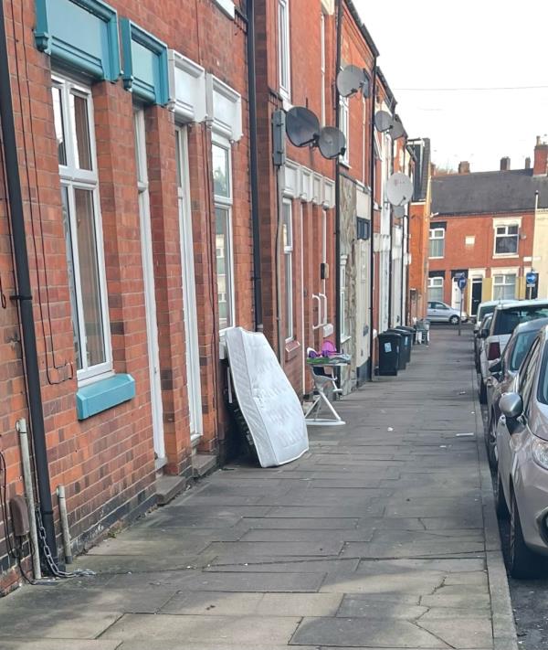 Ongoing fly tipping problems 
21 Hawthorne st - double mattress added to other items on pavement today 
24 Hawthorne st - bed frame -21 Hawthorne Street, Fosse, LE3 9FR, England, United Kingdom