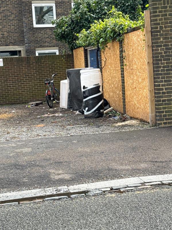 More dumped items -Pelly Road, Plaistow, London
