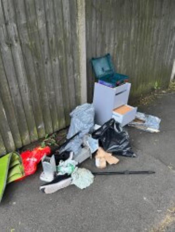Please clear Flytip
Reported via Fix My Street-41 Le May Avenue, Grove Park, London, SE12 9SU