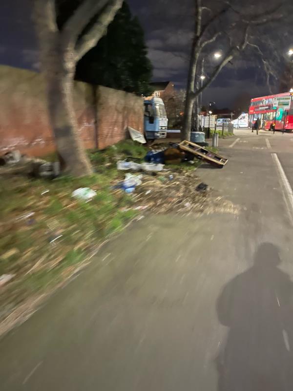 Knacker camp dumping rubbish on a regular basis. CCTV. Catch them at it.-Chobham Road (Stop L), London E15 1AB, UK