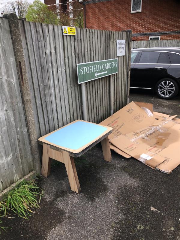 Please clear a table-16 Stofield Gardens, Grove Park, London, SE9 4PL