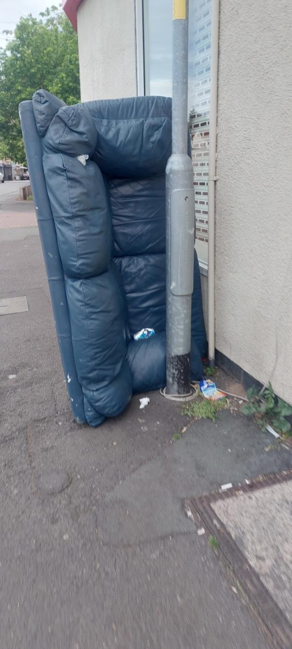 Fly tipping -26 Francis Street, Wolverhampton, WV1 4RN