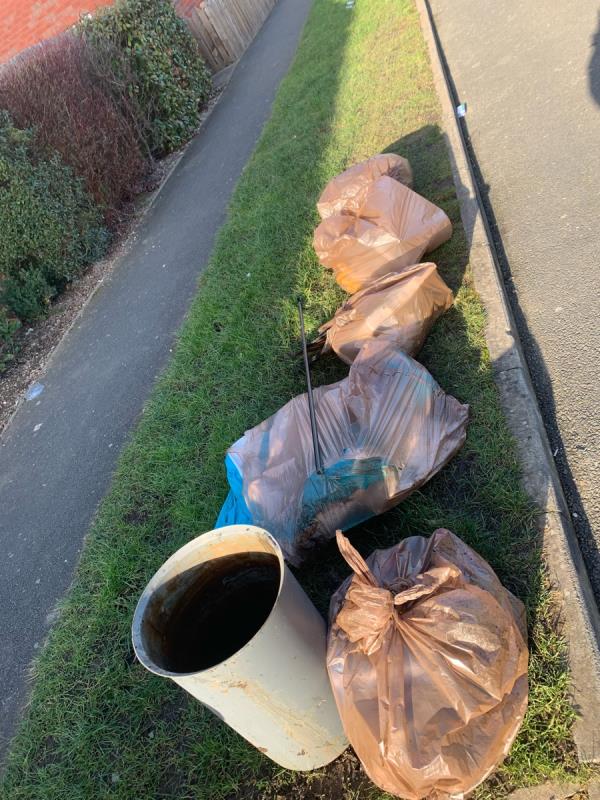 Hi Darren, I’ve cleared a fly tip there’s 5 bags, a bin and a curtain pole. Thank you 😊 -10 Broughton Road, Freemen, LE2 6NY, England, United Kingdom