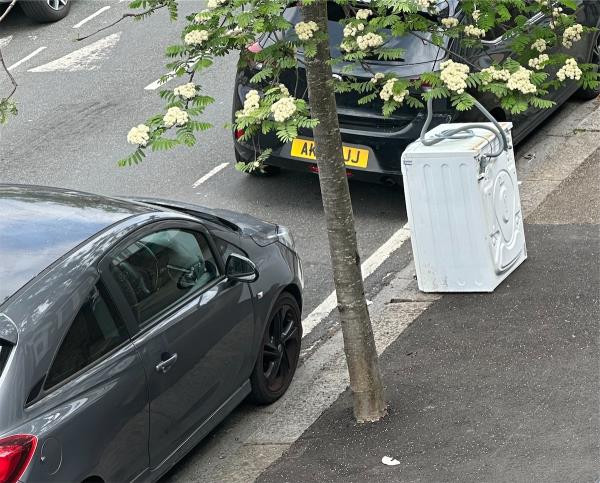 122 residents changed their washing machine and old one dumped outside their house on the pavement. -122 Kingsland Road, Plaistow, London, E13 9NU