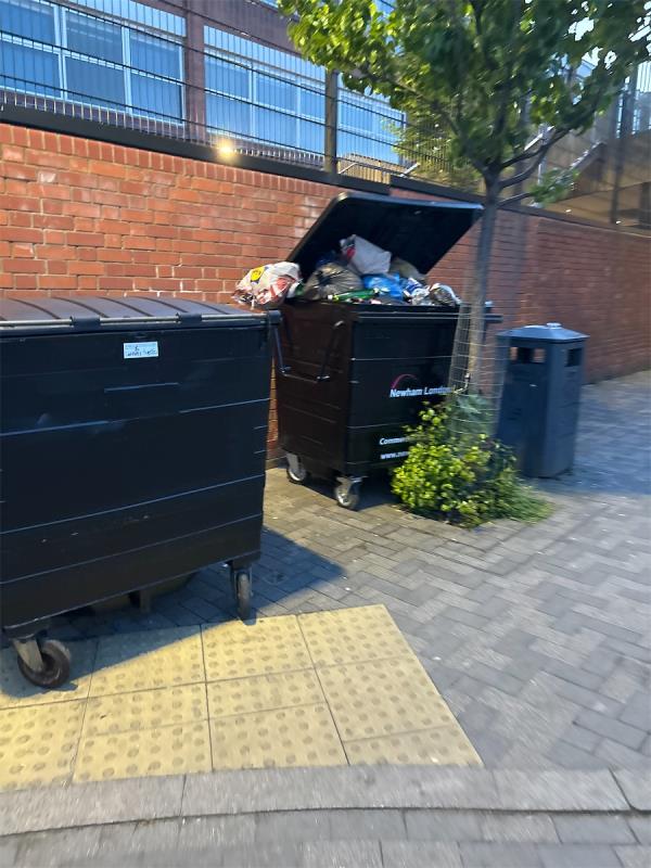 Reporting again. The fact that regular reports of this issue are ignored - or left unresolved - will now unfortunately be forwarded by email to a more senior member of Newham council. There is a minimum service level agreement response times for all reports.-Kuhn Way, Forest Gate, London