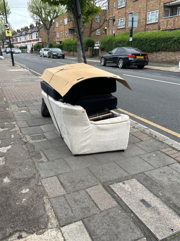 Fly tipping -505A, Katherine Road, Forest Gate, London, E7 8DR