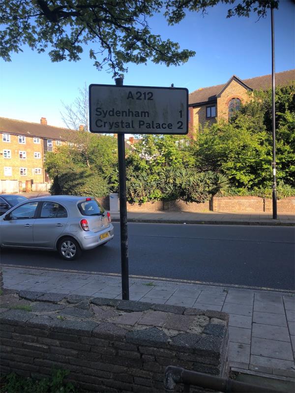 Directional sign opposite Champion Road requires adjusting-315A, Sydenham Road, London, SE26 5EW