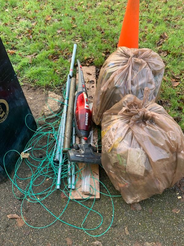 Hi Darren and Chris, I’ve been to the top part of Glenhills boulevard, I’ve left two bags at the bin. With an assortment of goodies pulled out the hedges.
Thank you 😊 -233 Glenhills Boulevard, LE2 8UJ, England, United Kingdom