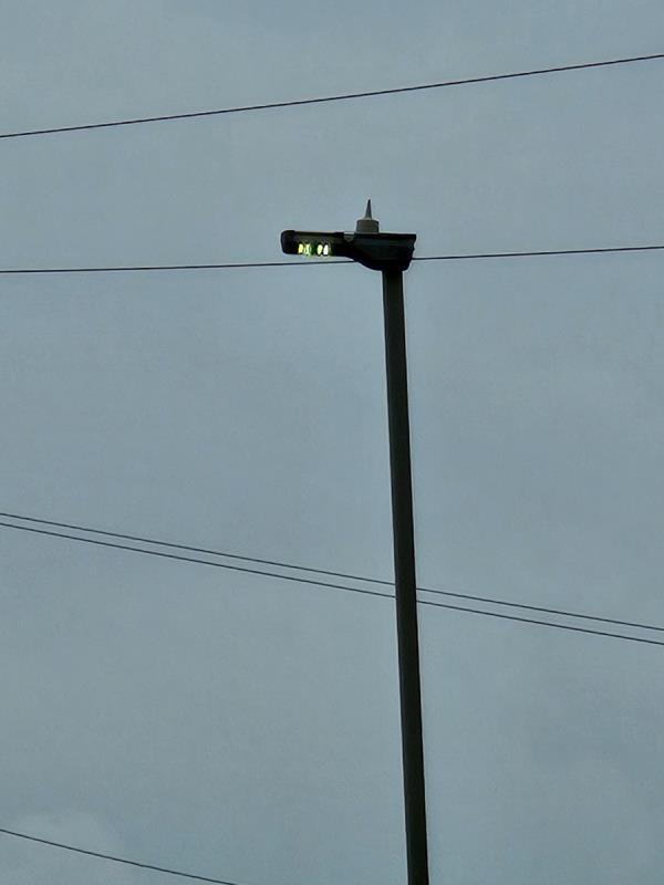 The street lights all along Pool Road and some side streets are on 24hrs a day.-152 Pool Road, Leicester, LE3 9GF