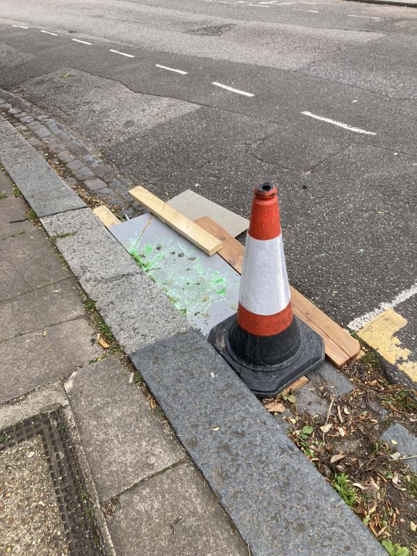 Manhole cover was stolen 3 weeks ago - police attended and has still not been replaced. Has been vandalised with crude graffiti
Have had vermin on property
-1 Barrington Road n8 8qr
