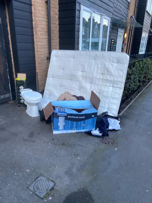 Toilet mattress and various-68a Sangley Road, Catford, SE6 2JP, England, United Kingdom