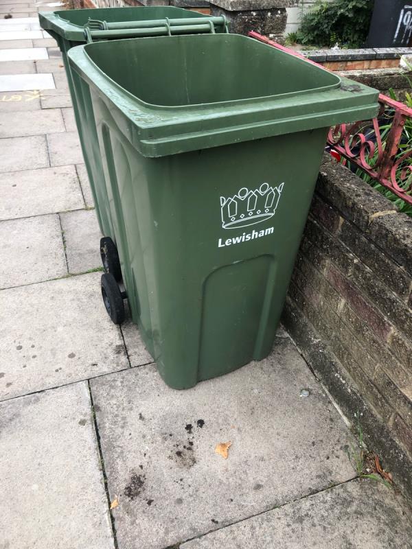 Renew lid to recycling bin-192 Glenbow Road, Downham, BR1 4ND, England, United Kingdom