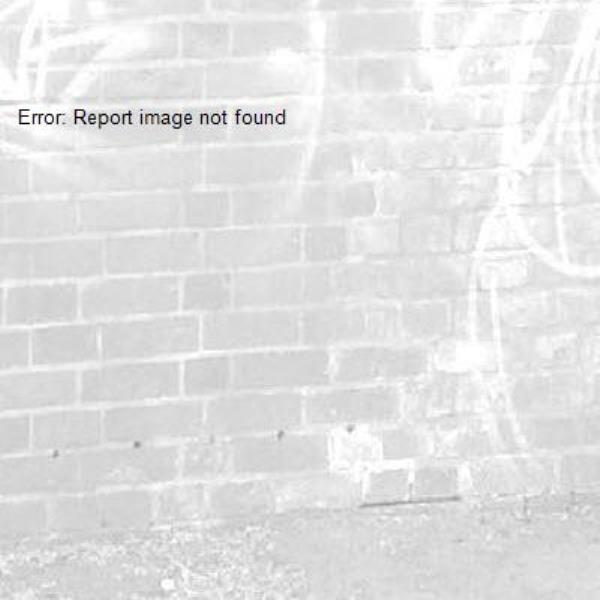 Junction of Blythe Hill Lane
Please clear flytip
-329A, Stanstead Road, Catford, London, SE6 4UE