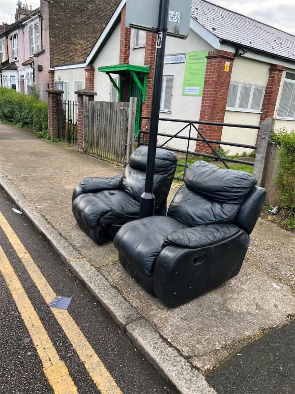 Flytipping sofa-128 Bristol Road, Forest Gate, London, E7 8QF