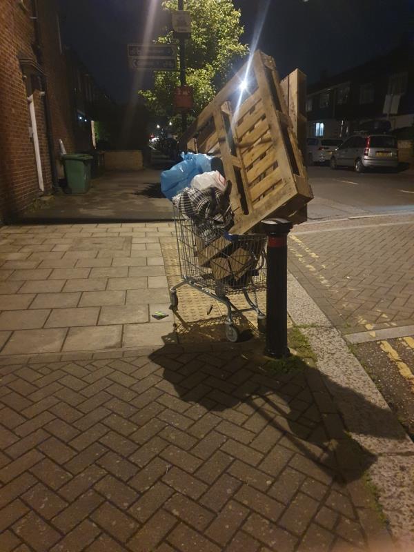 there used to be a public bin on this corner because there are shoos. why is it gone ? we need it b3cause now there us constant flytipping.-60 Crofton Park Road, Crofton Park, London, SE4 1AE