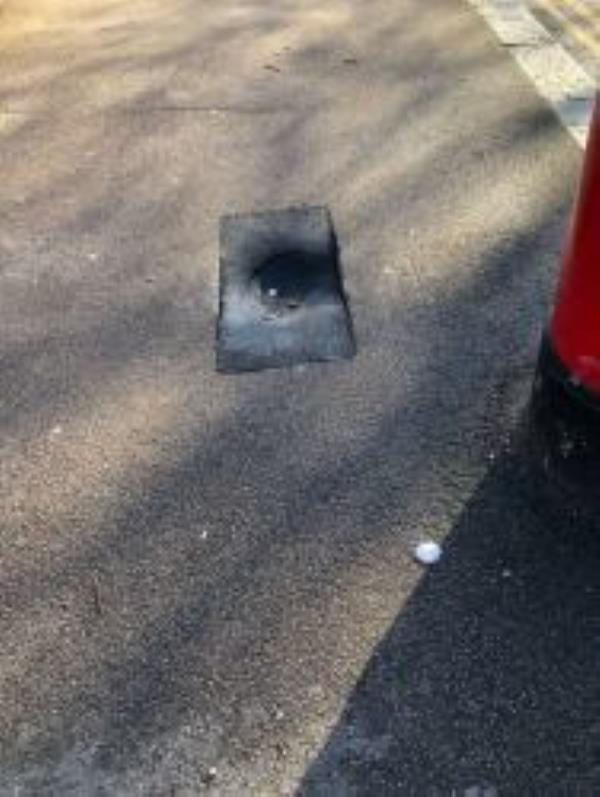 A hole that was dug and then was freshly filled with tarmac has appeared at the corner of Kirkdale and Peak Hill.
This hold on the pavement is dangerous and someone is going to get injured unless it’s filled in asap. A hole that was dug and then was freshly filled with tarmac has appeared at the corner of Kirkdale and Peak Hill.
-3f Peak Hill, London, SE26 4LS