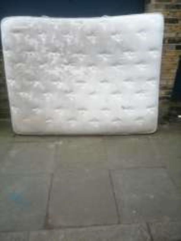 Please clear a double mattress. Reported via Fix My Street-1 Tressillian Crescent, Honor Oak Park, SE4 1QJ