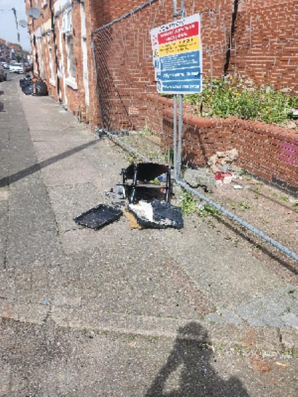 fly tipping-123 Melrose Street, Leicester, LE4 6FE
