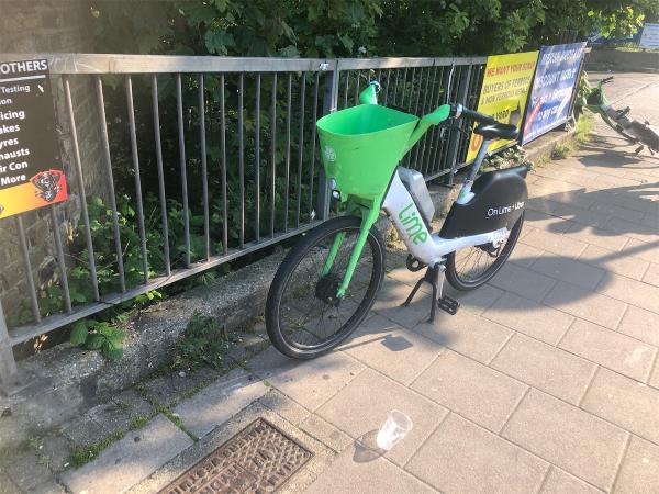 Near Bellingham station. Please clear an abandoned Lime bike-Vital N R G, Bellingham Railway Station, Randlesdown Road, Bellingham, London, SE6 3BT