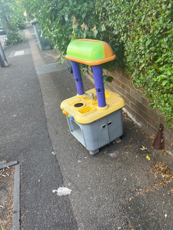 Large toy left for several weeks -32 Eleanor Road, London, E15 4AB