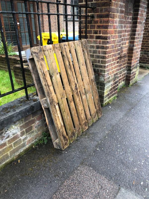 Bell Green Lane outside unit 8a, please clear a pallet-Other Sports Facility