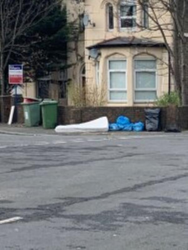 Junction of Ryecroft Road.Please clear a mattress-124 Courthill Road, Hither Green, SE13 6DR, England, United Kingdom