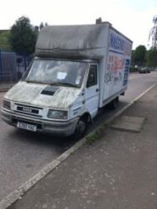 Abandoned van with expired MOT
Reported via  Fix My Street-Rokeland House Turnham Road, Brockley, SE4 2HW