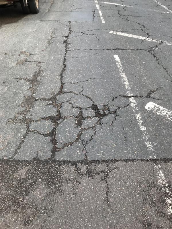 Can you please fill these cracks as they’re getting bigger before it gets worse as it’s a very heavily used road and cause an accident-32A, Stoughton Drive North, Leicester, LE5 5UB