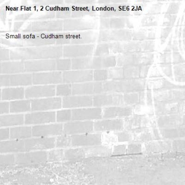 Small sofa - Cudham street.-Flat 1, 2 Cudham Street, London, SE6 2JA