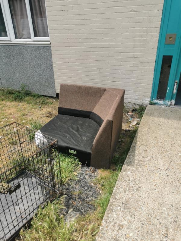 Please remove arm chair  from communal garden. -164 Hexham Road, Reading, RG2 7UB