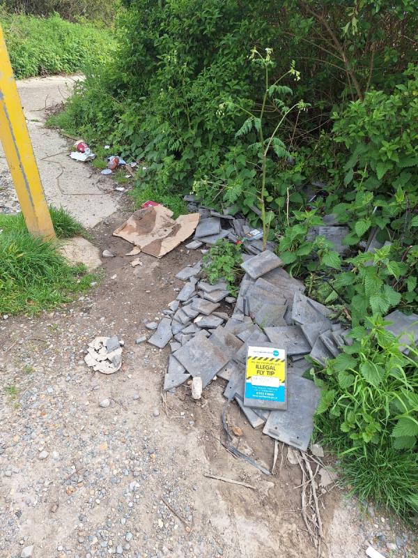A load of plates and other bits and pieces at the bottom of the highway. Sent by Andy Strickland Neighbourhood First Advisor 07710066443-21 The Highway, Peacehaven, BN10 8XL