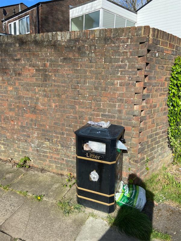 Overflowing litter bin-64 Bracklesham Close, Farnborough, GU14 8LR