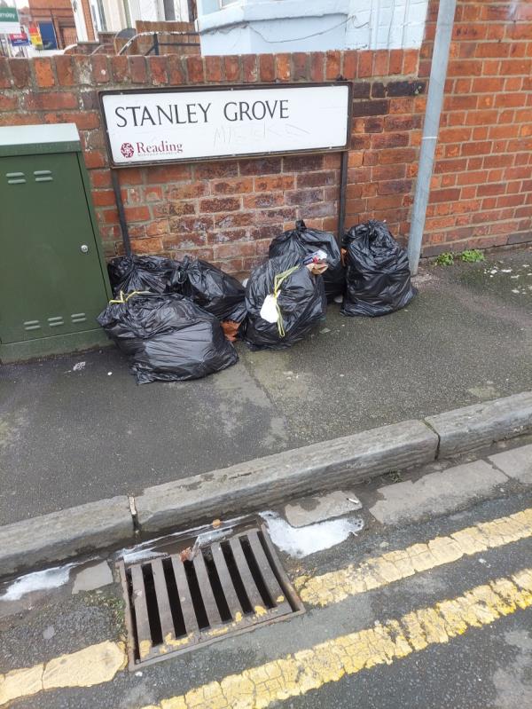 Dumped domestic waste -1 Stanley Grove, Reading, RG1 7NS
