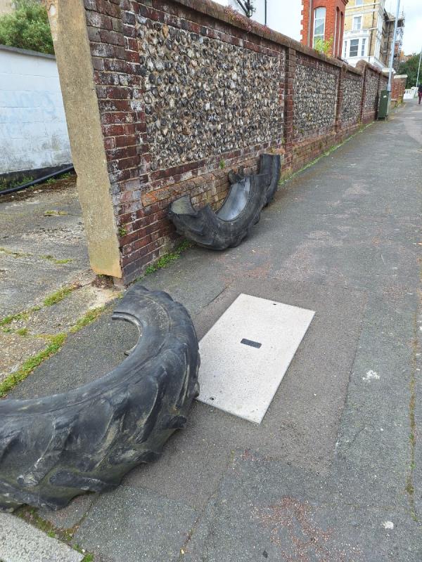 3 quarters of a large tyre
On pavement by St Anne's House opposite.
RH-Benefits Agency St Annes House, St Annes Road, Eastbourne, BN21 3LG