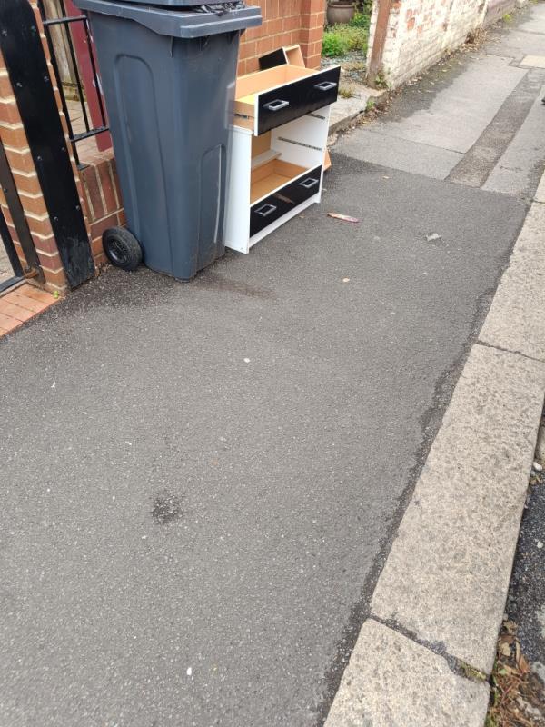 Furniture dumped on pavement.-69a Elm Park Road, Reading, RG30 2TP