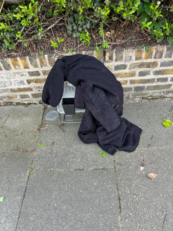 Rubbish has been dumped on the pavement -First Floor Flat, 82 George Lane, Hither Green, London, SE13 6HL