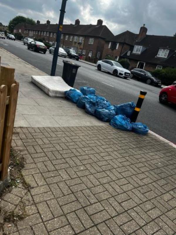 Please clear Sweepers Blue Bags,
-511 Bromley Road