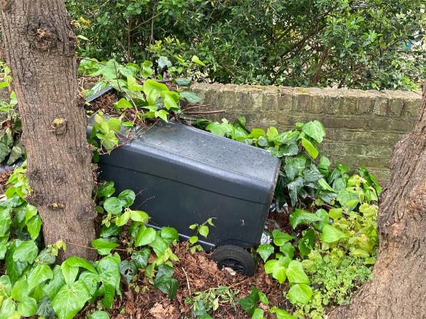 This bin has been here like this for many weeks. It isn’t used and is just unsightly litter.-17 Lewisham Park, Hither Green, London, SE13 6QZ
