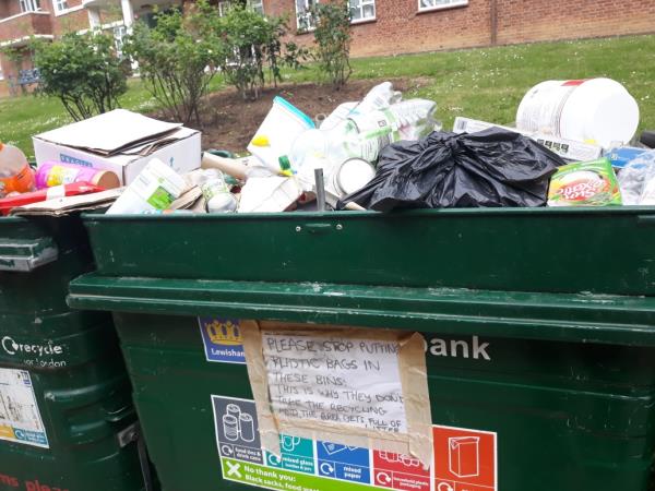 Going in the 4th week of said bin not collected. -Worsley House Shackleton Close, London, SE23 3YW